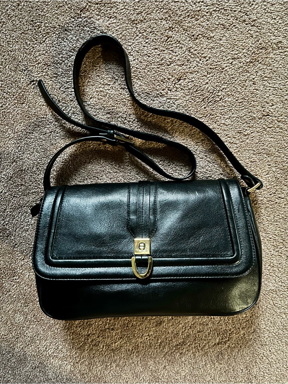 Vintage Etienne Aigner Classic Black Leather Shoulder Bag